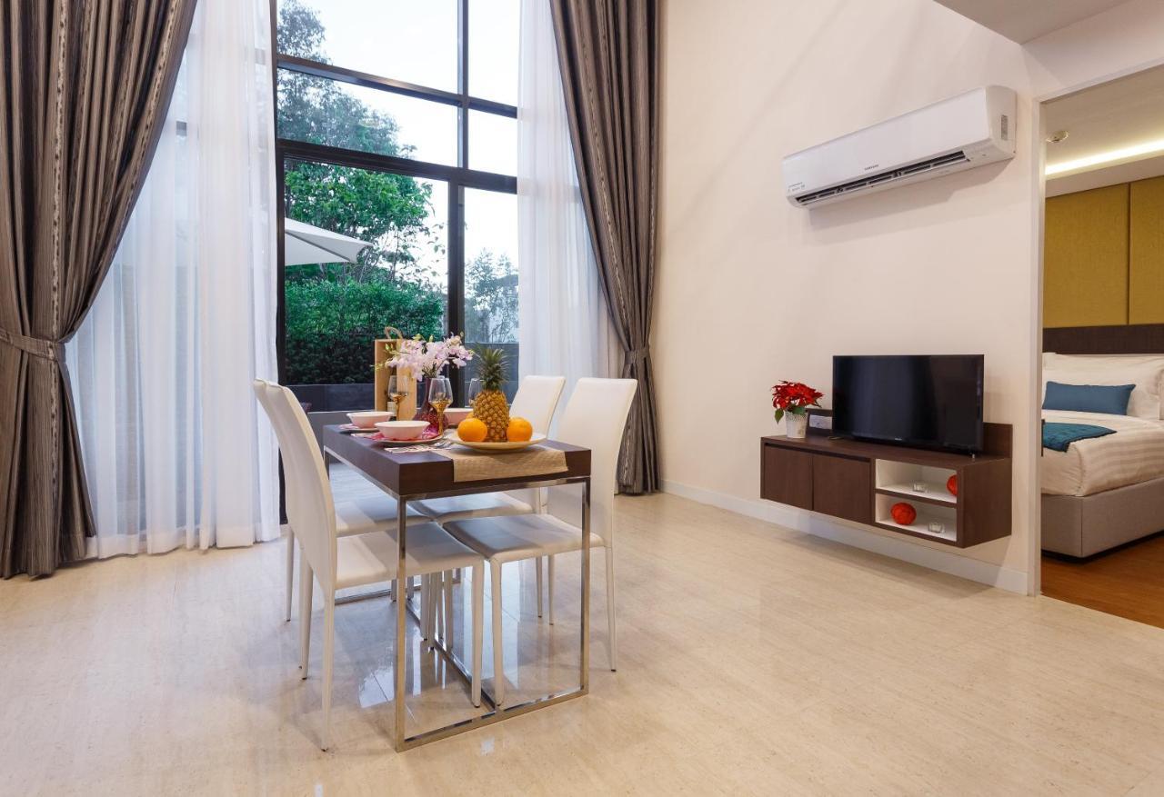 Apartmán The Aristo By Holy Cow, 2-Br Loft, 90 M2, Pool View Surin Exteriér fotografie